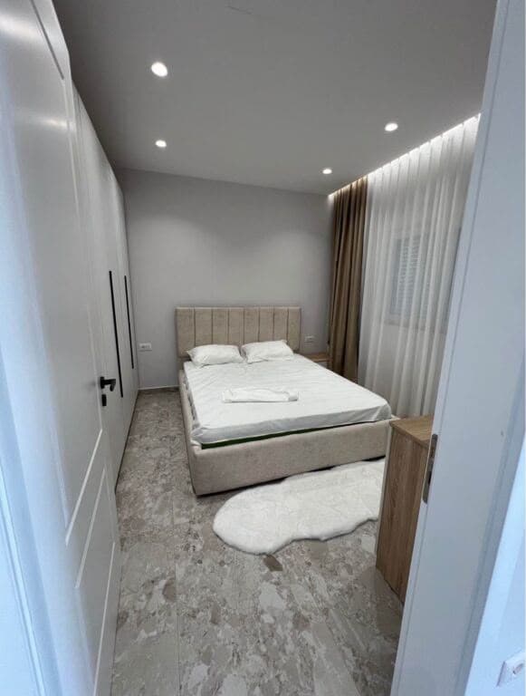 SHTËPI PRIVATE 2+1 — Tiranë