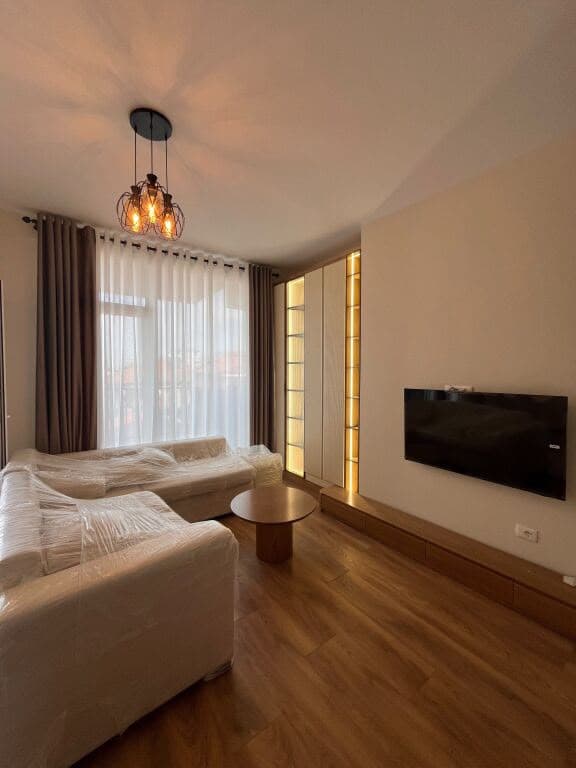 APARTAMENT 2+1 — Tiranë