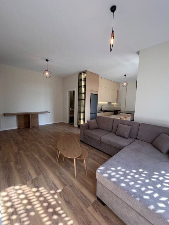 APARTAMENT 2+1+2 — Tiranë